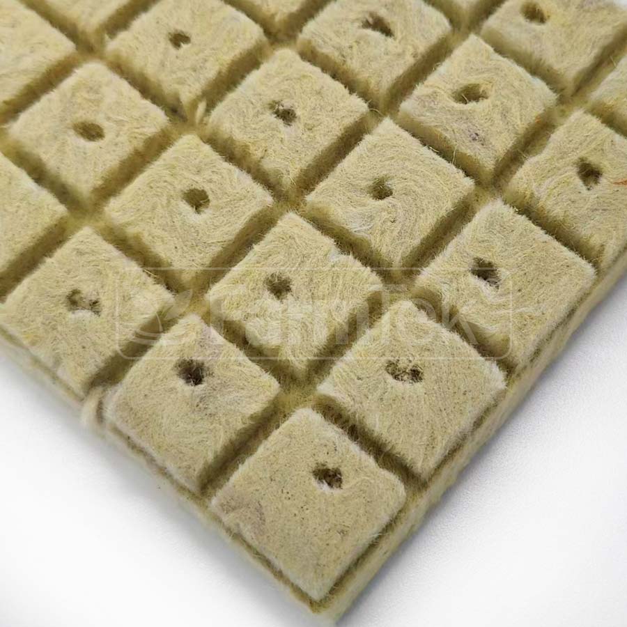 Rockwool Cubes Plugs Hydroponics Seedling Propagation Grow Medium 25x25x30mm Top Split (Box 5600 cubes @ $0.079 each)