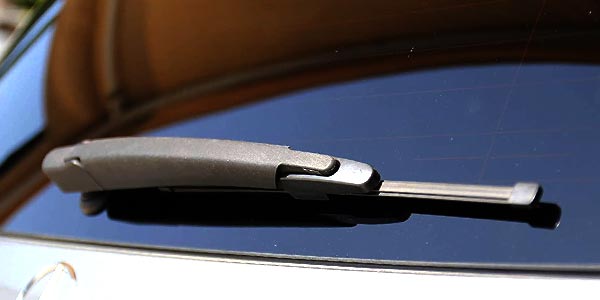 16 Inch Rear Wiper Blade (400mm) Universal Rear Wipers (Slim Line)