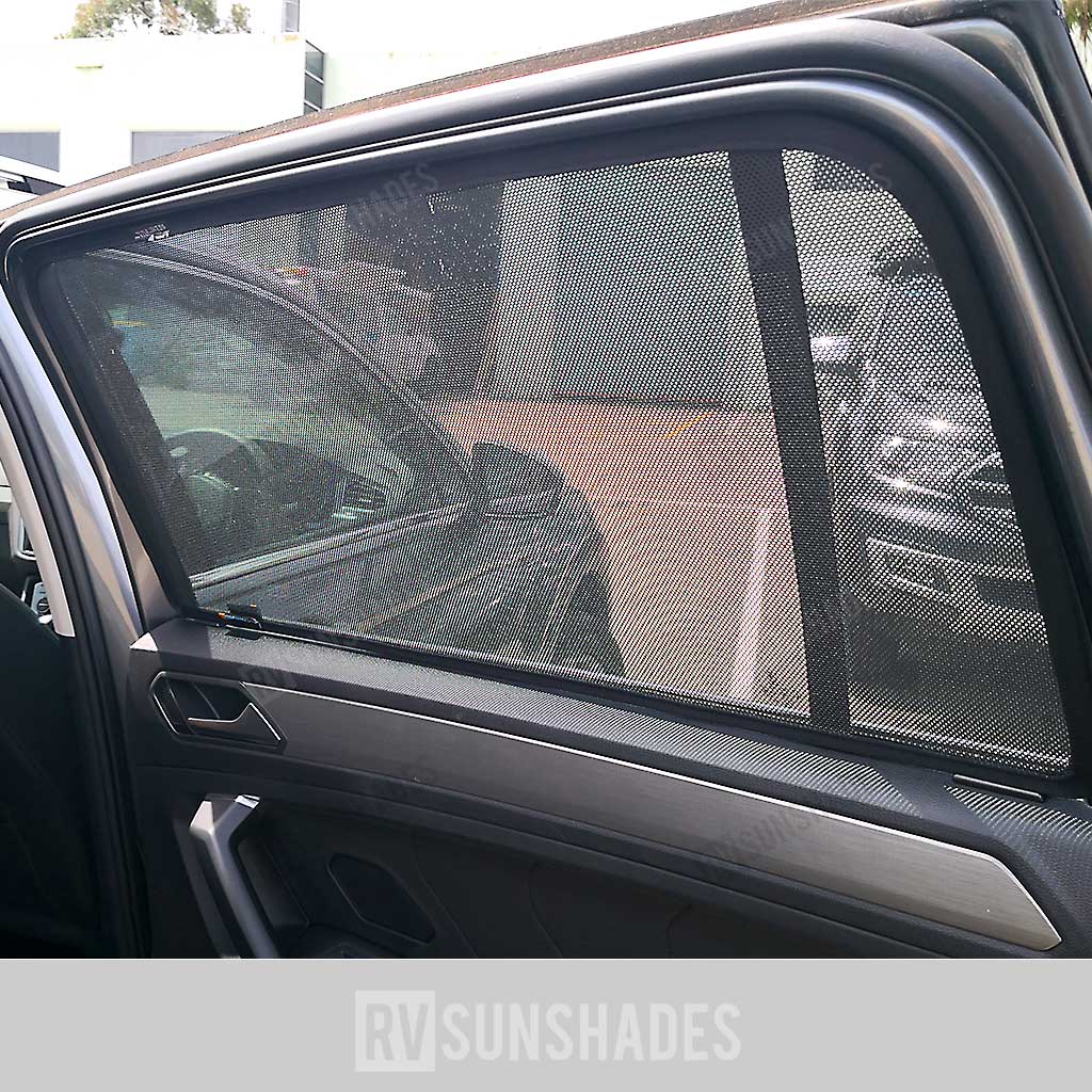 ISUZU MU-X Sun Shades 1st Gen RF 2010-2021 [Tailgate Window]